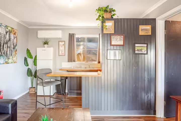Cabin 1.5